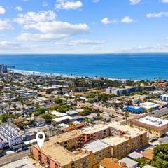 1bd/1ba Condo 5-min walk to beach w/Pool & Garage