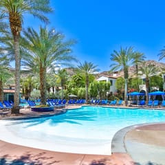 Resort Luxury Villa 12 pools, 11 hot tubs, balcony