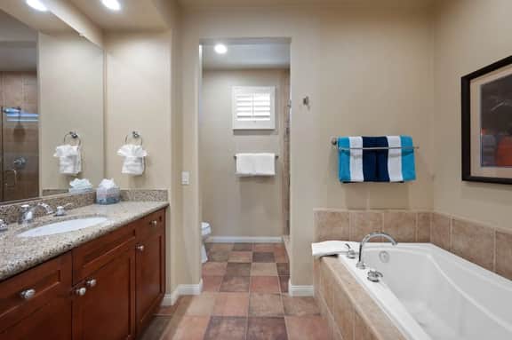Resort Luxury Villa 12 pools, 11 hot tubs, balcony