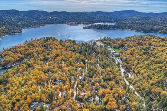 Walk to Lake | Dreamy 3bed 3bath Home | Sleeps 7
