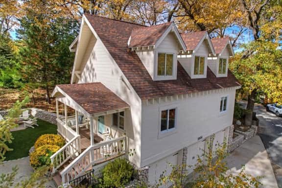 Walk to Lake | Dreamy 3bed 3bath Home | Sleeps 7