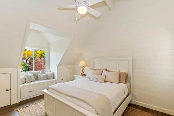 Walk to Lake | Dreamy 3bed 3bath Home | Sleeps 7