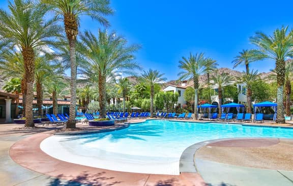Resort Luxury Villa 12 pools, 11 hot tubs, balcony
